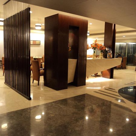 Muse Sarovar Portico Nehru Place Nuova Delhi Esterno foto