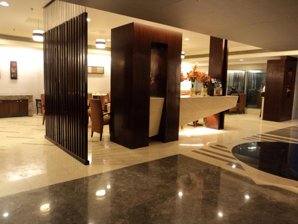 Muse Sarovar Portico Nehru Place Nuova Delhi Esterno foto