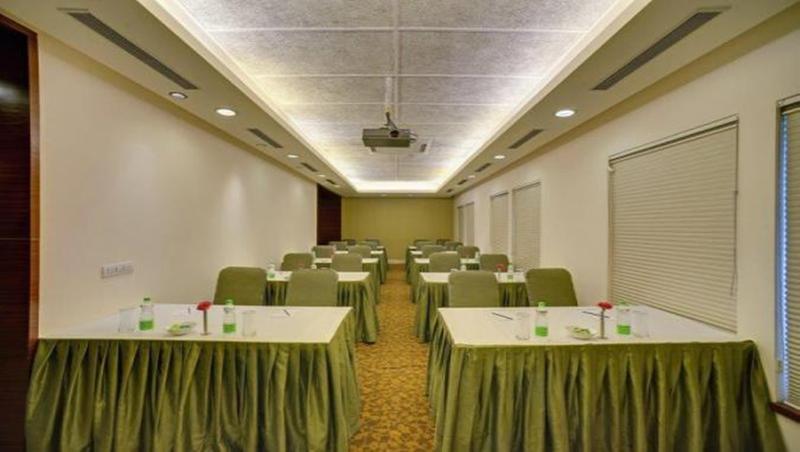 Muse Sarovar Portico Nehru Place Nuova Delhi Esterno foto