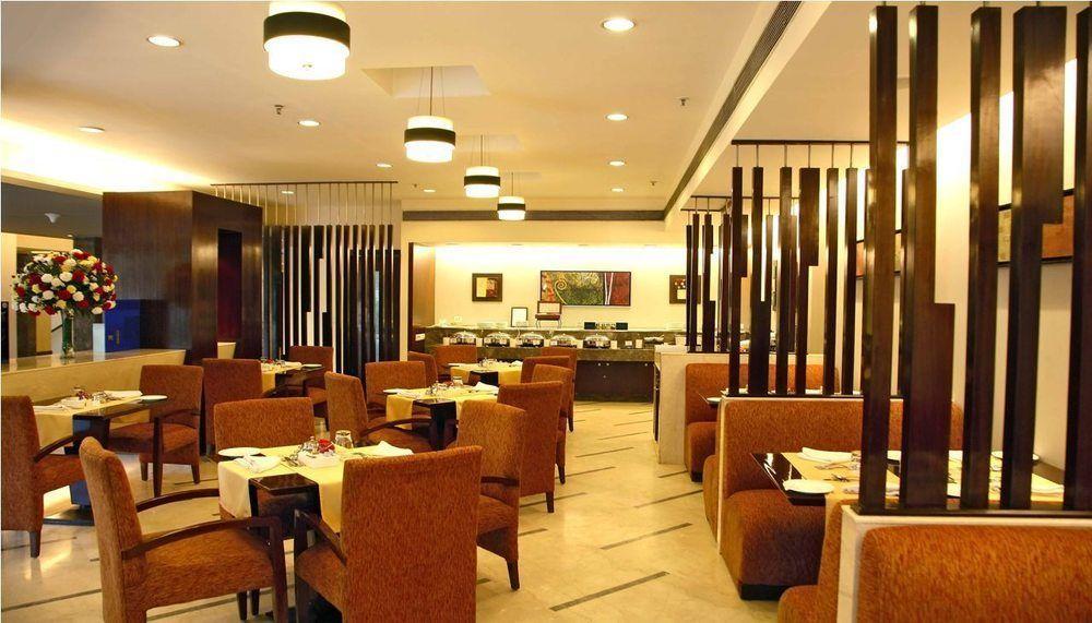 Muse Sarovar Portico Nehru Place Nuova Delhi Esterno foto