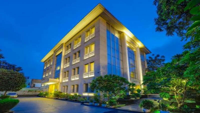Muse Sarovar Portico Nehru Place Nuova Delhi Esterno foto